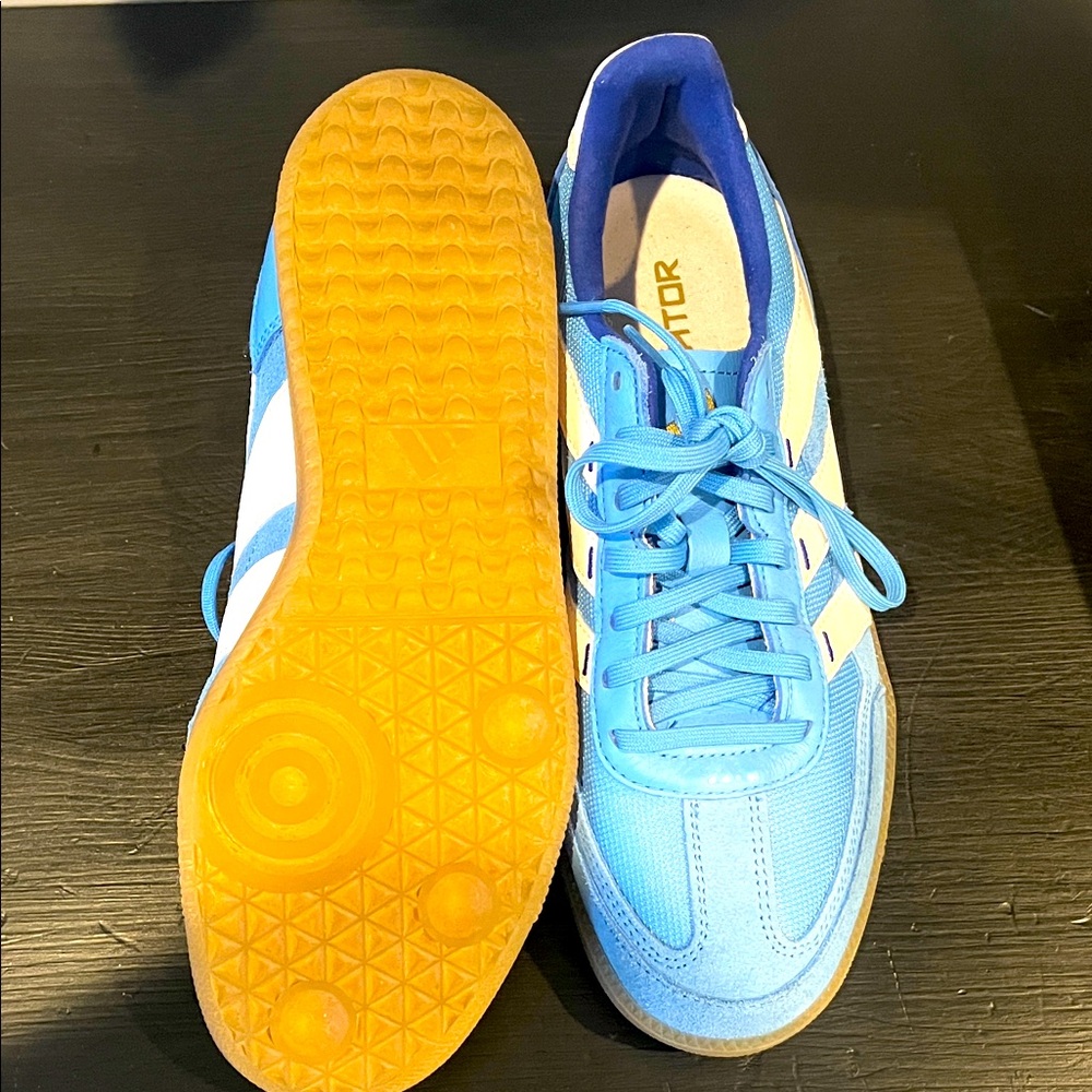 Like new Predator Adidas sneaker. Notes Men’s size 7.5/Womens size 8.5